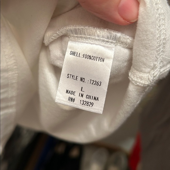 Off-white crop top - Picture 3 of 3